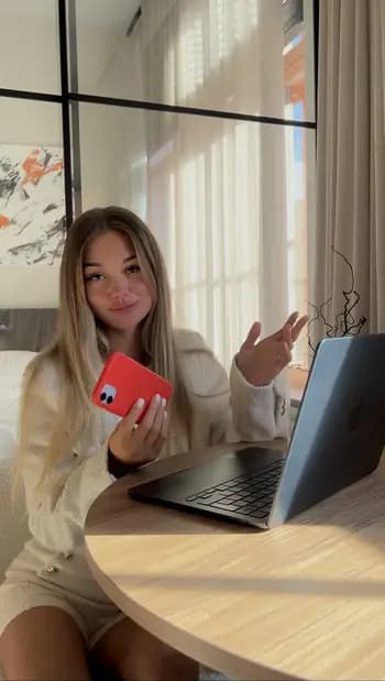 Creator Anna